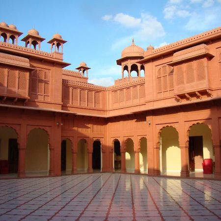 Hotel Gaj Kesri à Bikaner Extérieur photo